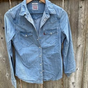 Tailor-fit soft denim work shirt, Size S
